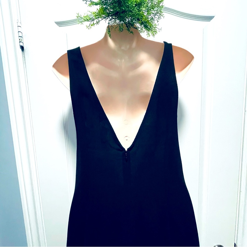 🌸3 for $30 H&M Black Dress long sleeveless Mesh details Size 4